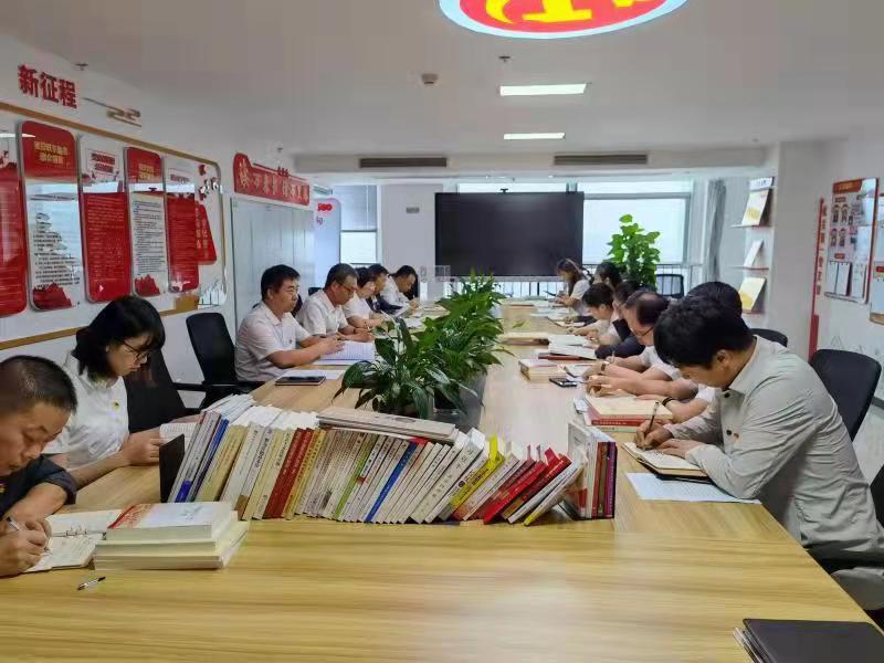 機關(guān)第二黨支部開(kāi)展 “學(xué)習先進(jìn)典型，弘揚榜樣精神”主題黨日活動(dòng)